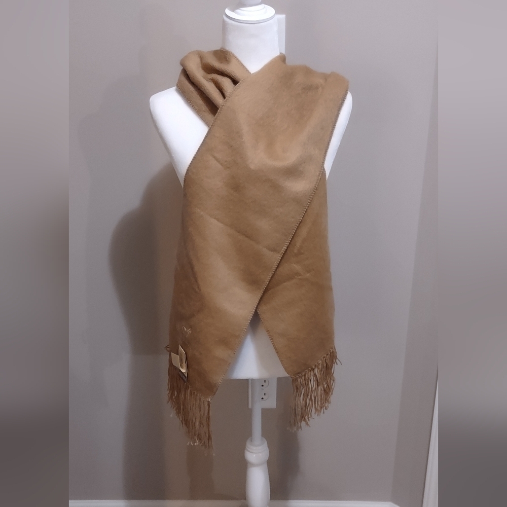 Alpaca Camargo Camel Color Scarf New with tags